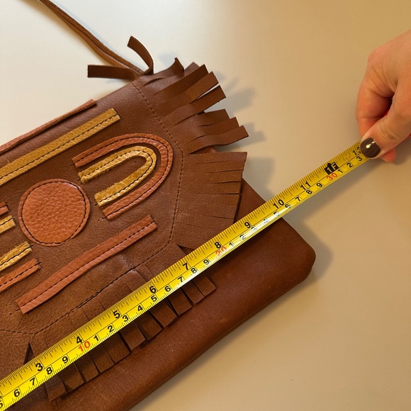 Grooves & Grain Handmade Crossbody Brown Leather Patchwork Bag - Picture 6 of 8